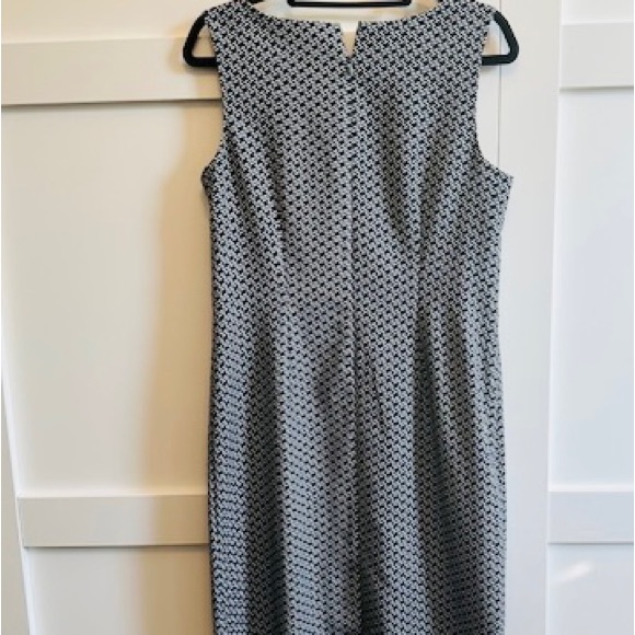 MARIO SERRANI Italy Dress Geometric Grey Black White Round Neck S/L Zip Sz 10 - Picture 2 of 12